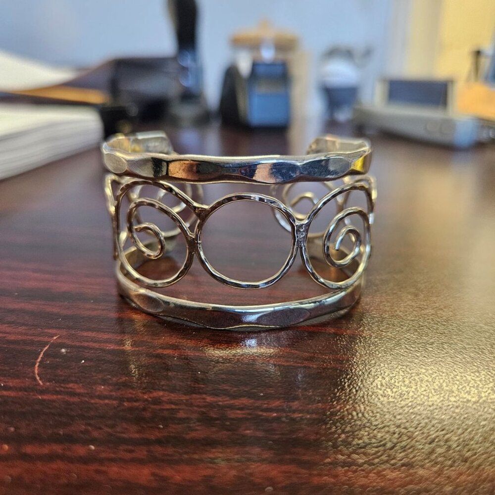 Bangle - Picture 3 of 4